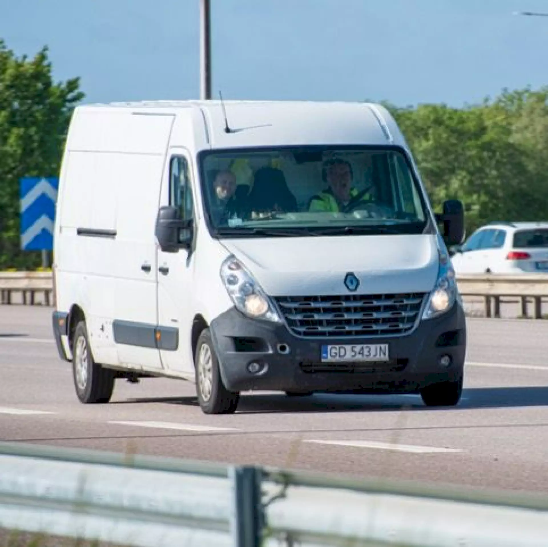 BARRE DE TOIT RENFORCEE ALU FOURGON H2 RENAULT